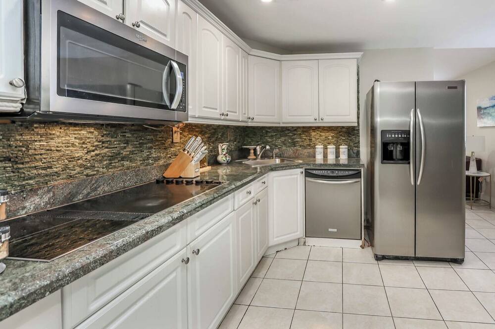 Photo of Kitchen in Coral Terrace