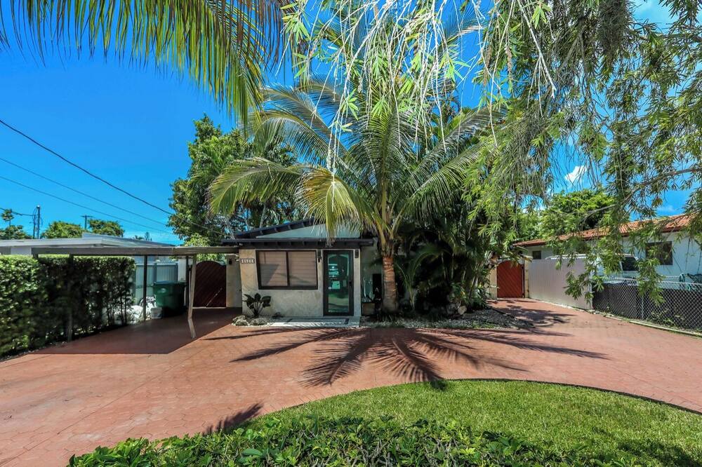 Photo of Outdoor in Coral Terrace