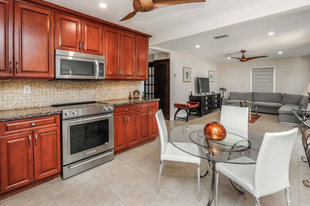 Photo of Kitchen in Coral Terrace
