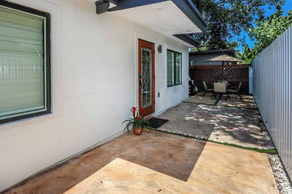 Photo of Outdoor in Coral Terrace