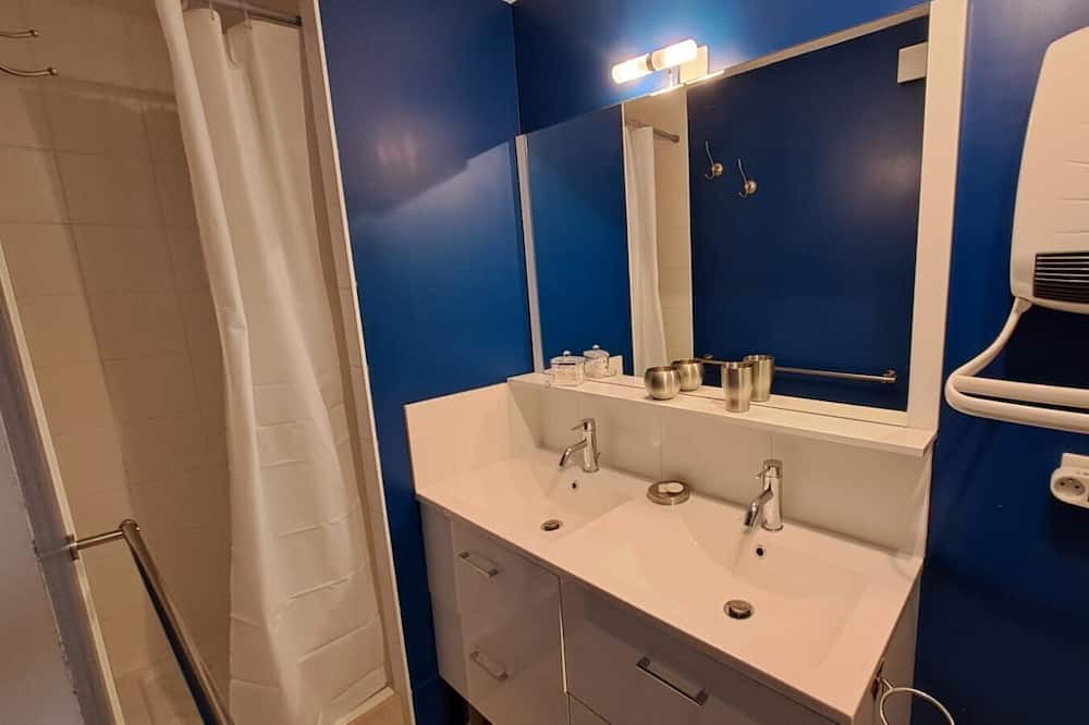 Photo of Bathroom in Vivonne