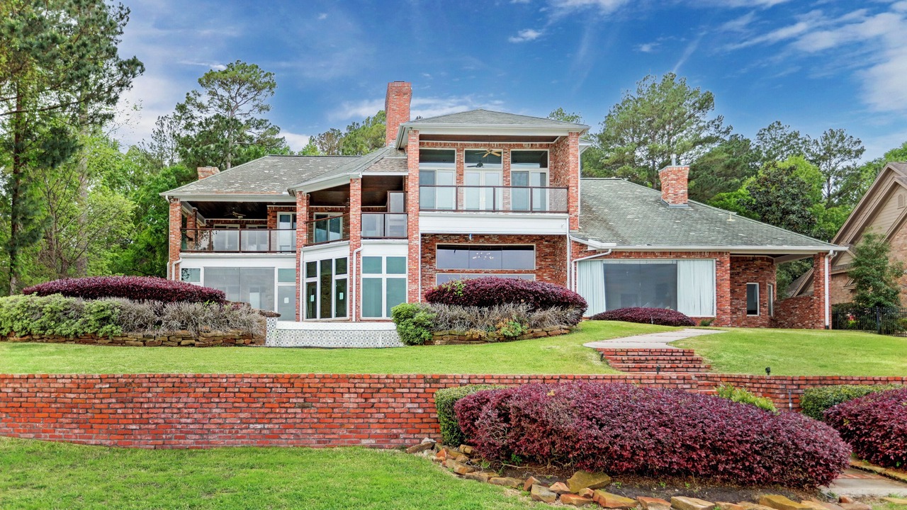 Photo of Outdoor in Montgomery