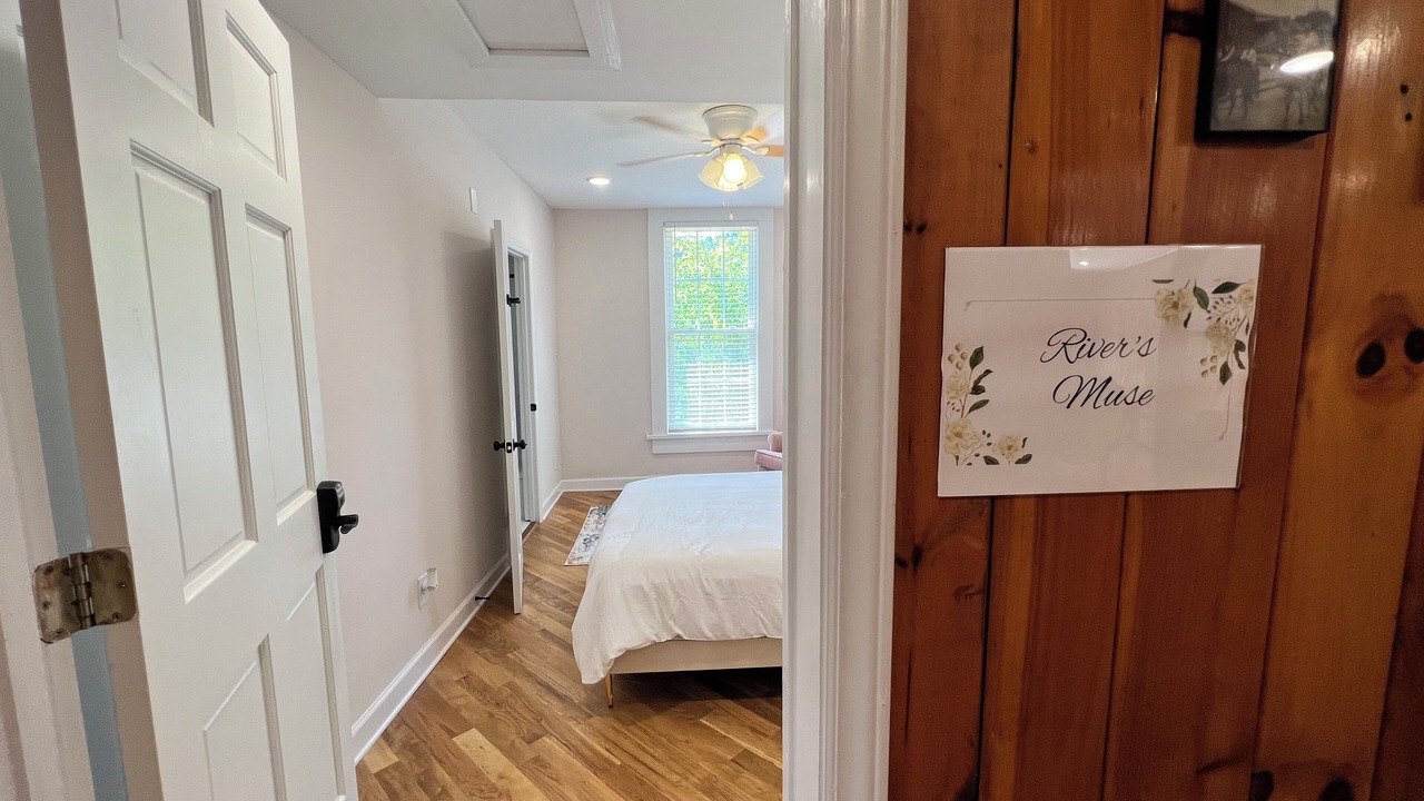 Photo of Bedroom in Fries