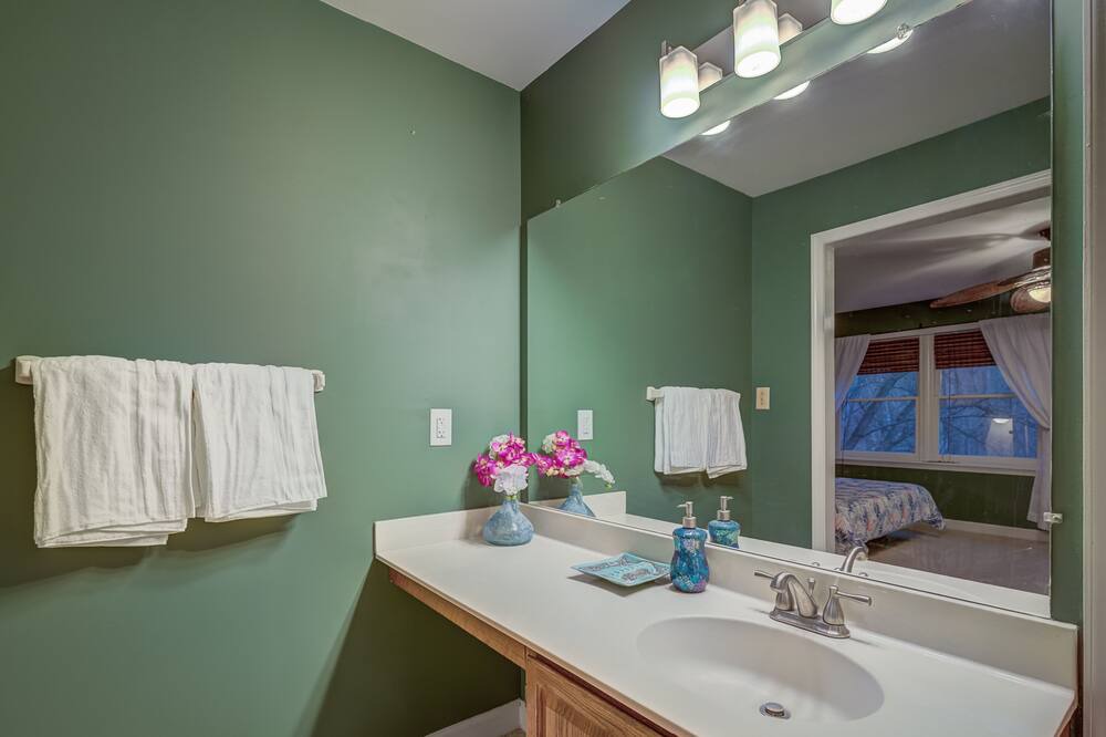 Photo of Bathroom in Dale City