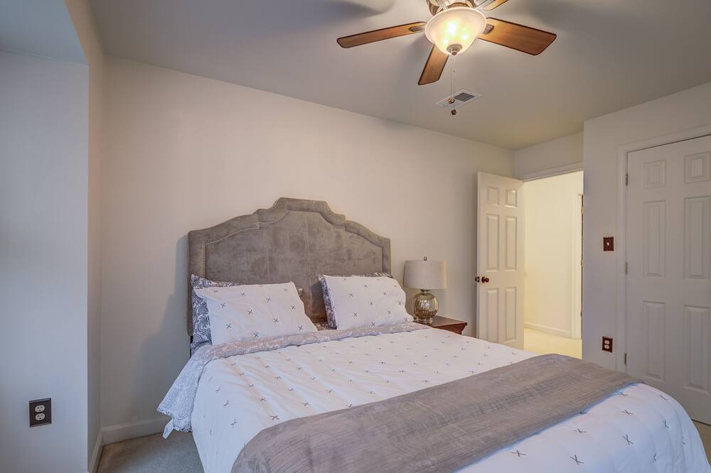 Photo of Bedroom in Dale City