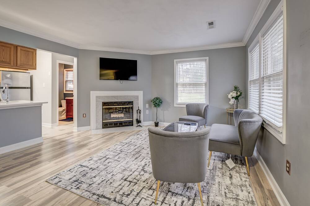 Photo of Livingroom in Dale City