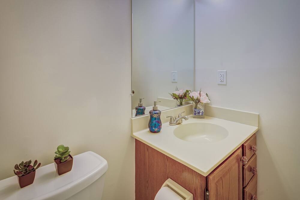 Photo of Bathroom in Dale City
