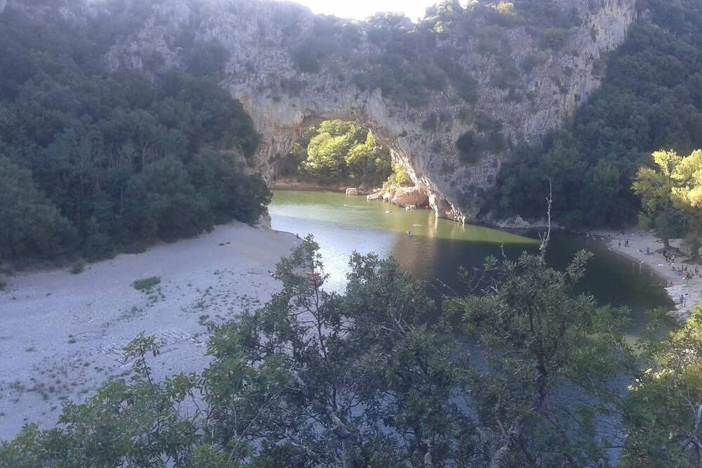 Photo of Outdoor in Banne