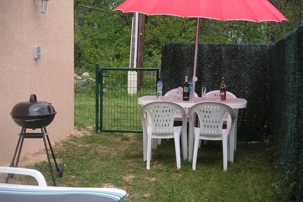 Photo of Outdoor in Banne
