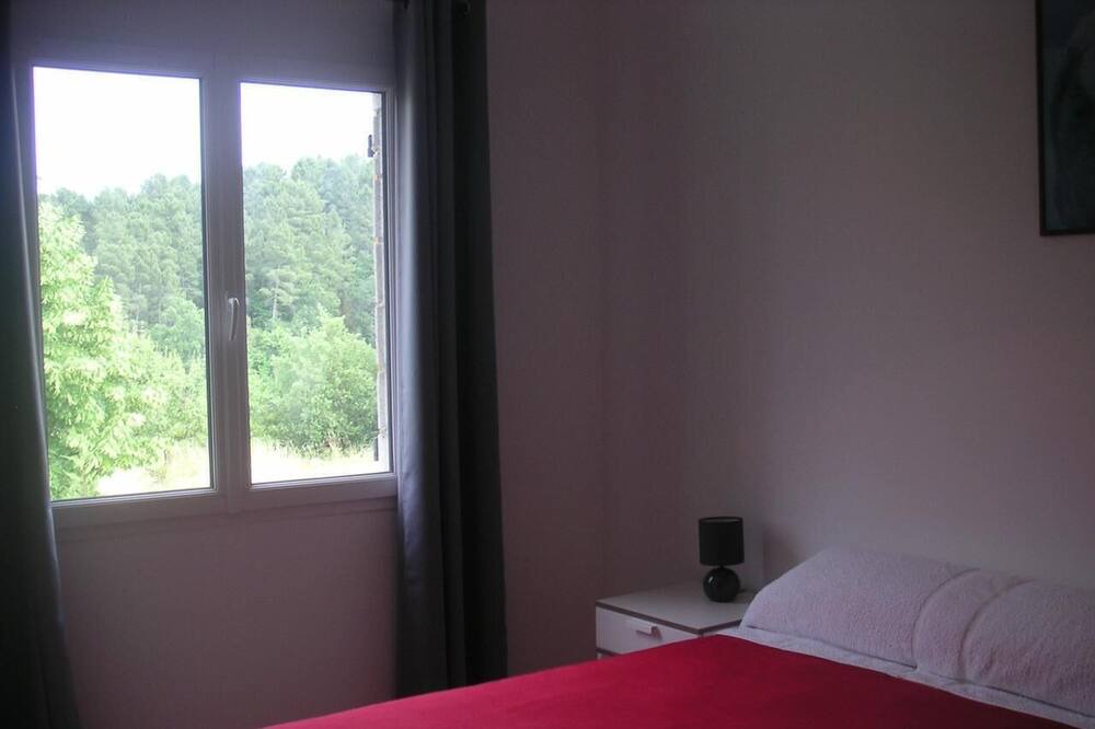 Photo of Bedroom in Banne