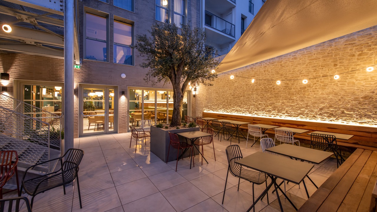 Photo of Patio Balcony in Madeleine-Champ de Mars