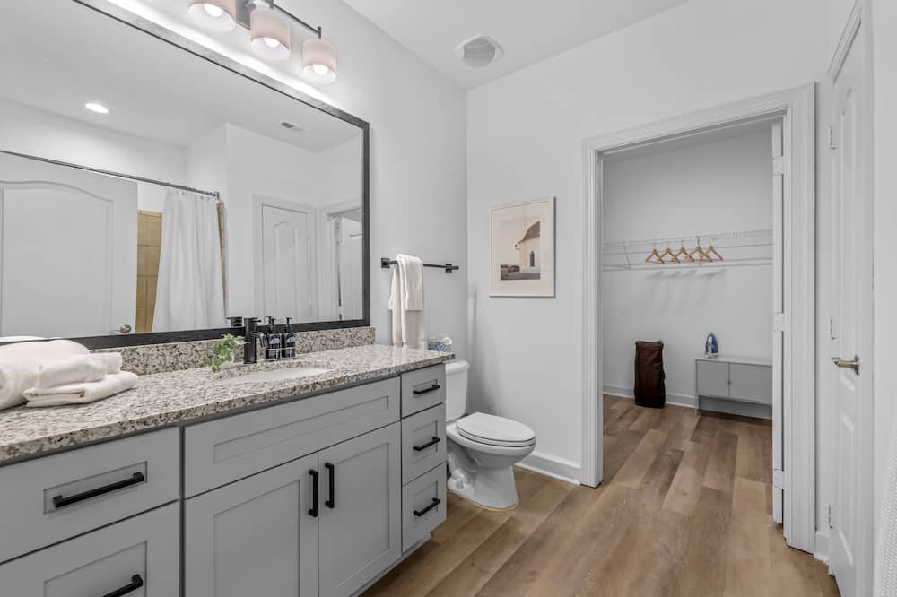 Photo of Others in North Druid Hills