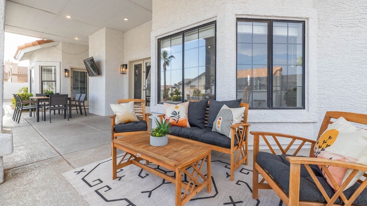 Photo of Outdoor in Val Vista Lakes