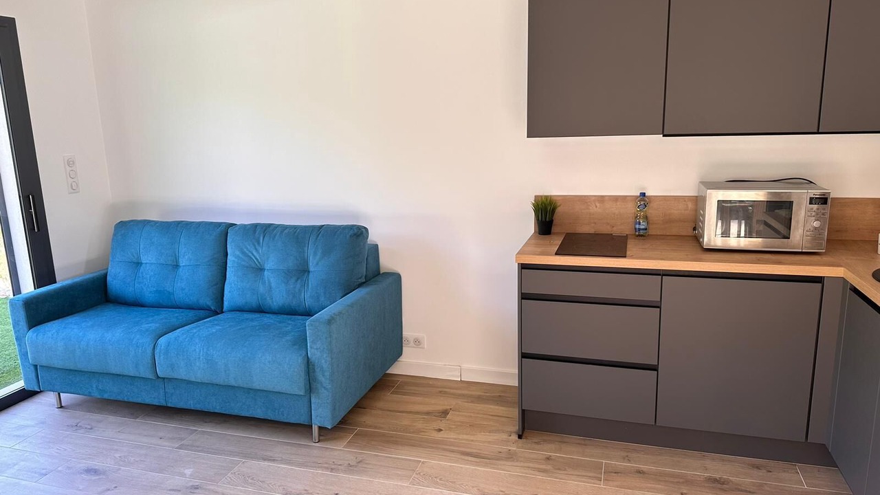 Photo of Others in Cabris