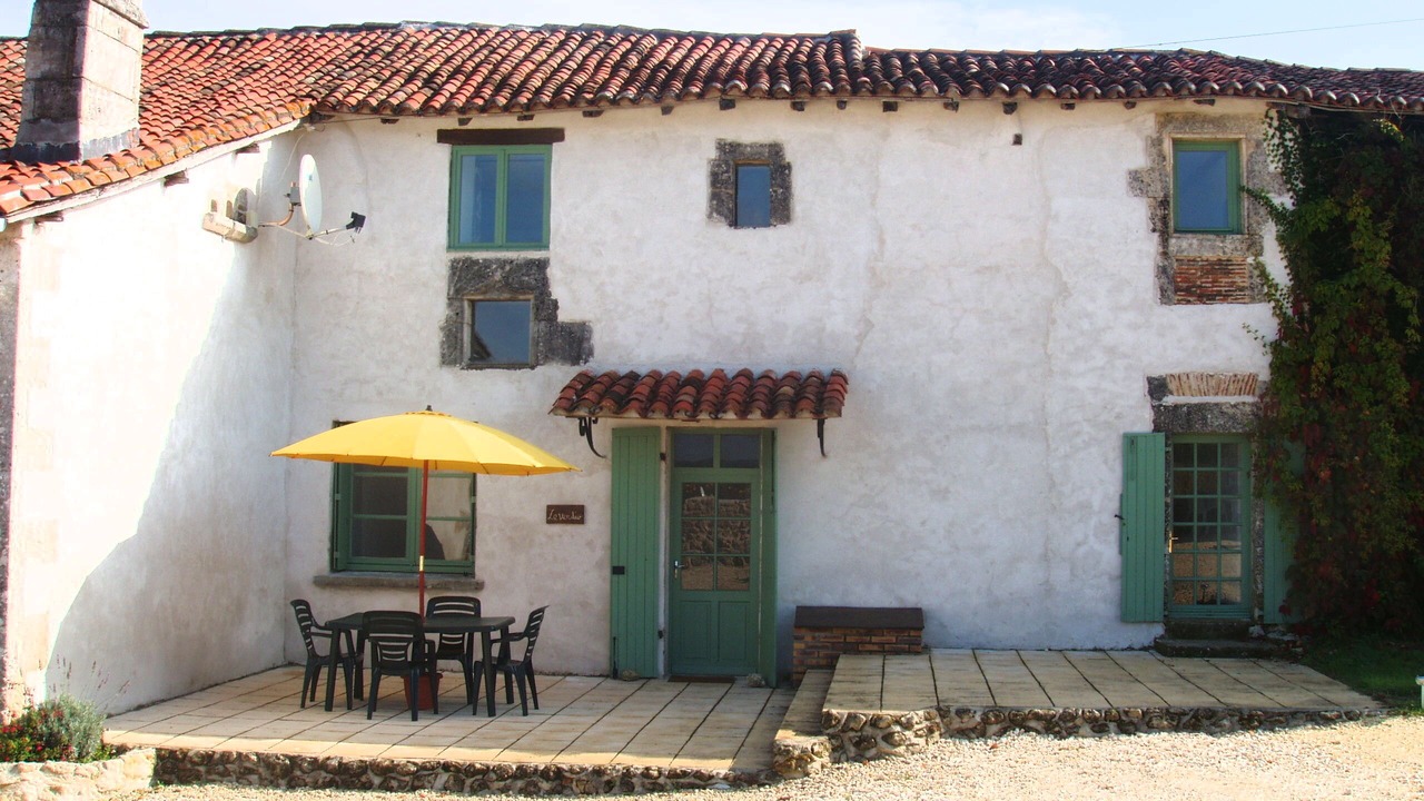 Photo of Outdoor in Boisne-la-Tude