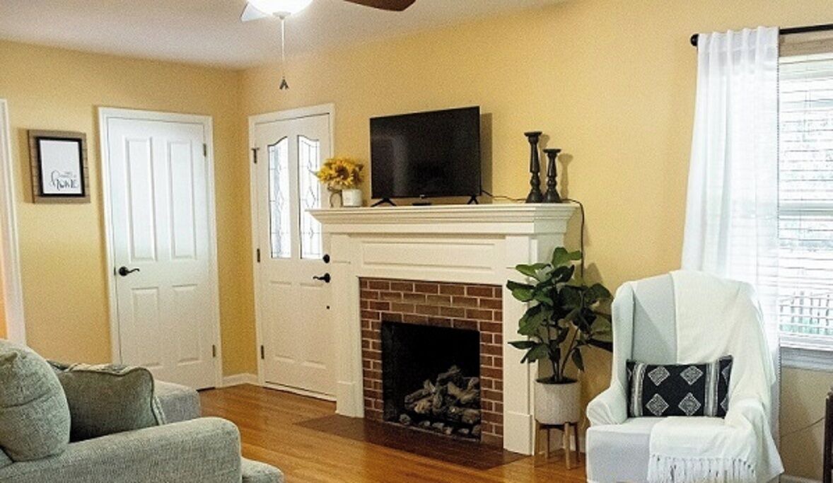Photo of Livingroom in Rolla