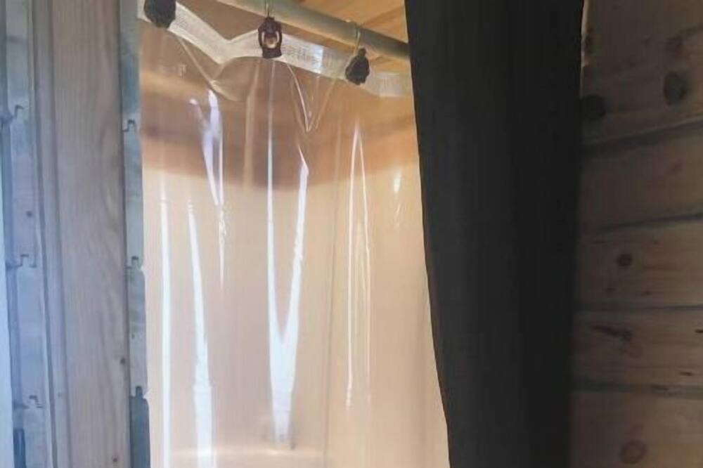 Photo of Bathroom in Pine Hollow