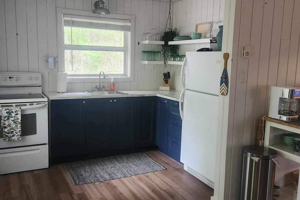 Photo of Kitchen in Cambridge-Narrows