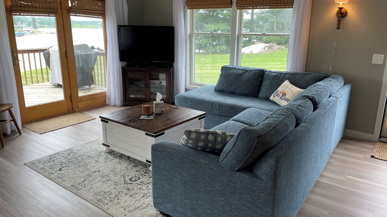 Photo of Livingroom in Frontier