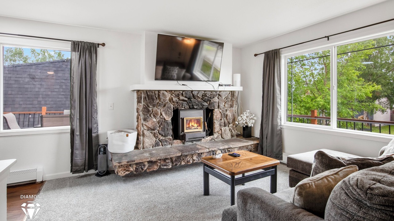 Photo of Livingroom in Russian Jack Park