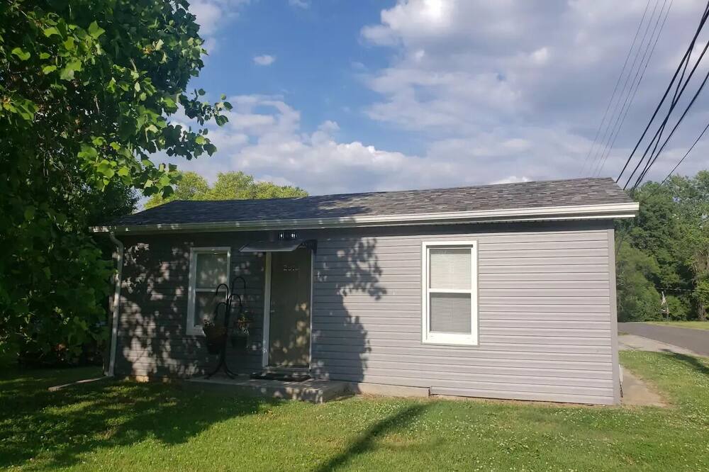 Photo of Outdoor in Maryland Heights