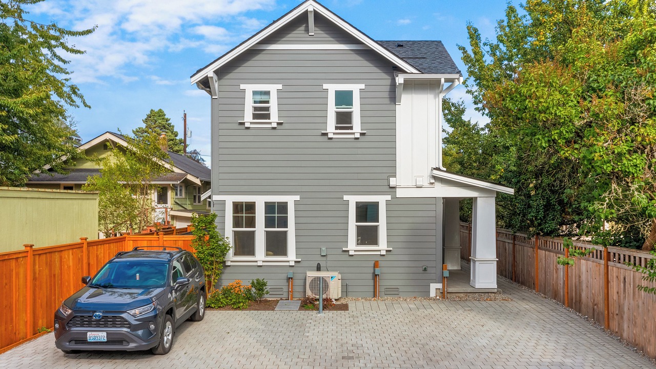 Photo of Others in Whittier Heights