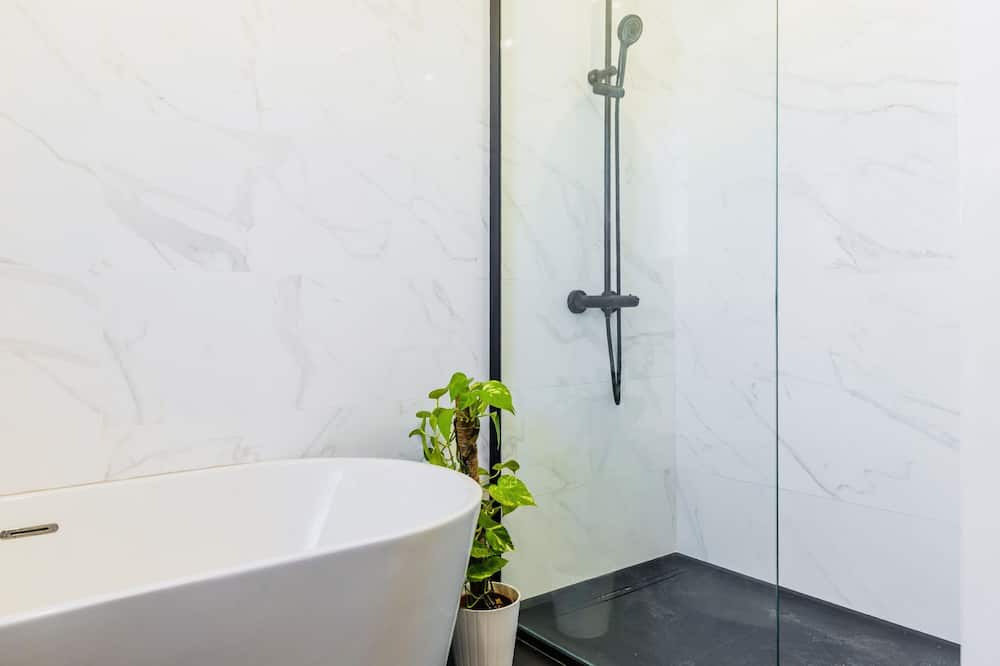 Photo of Bathroom in Tignieu-Jameyzieu