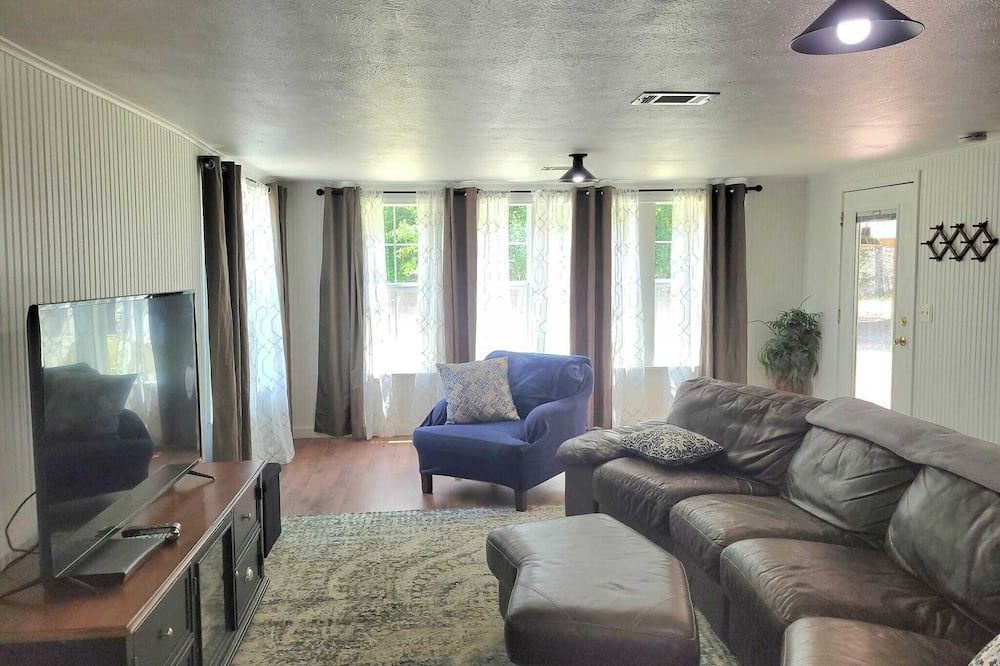Photo of Bedroom in San Augustine