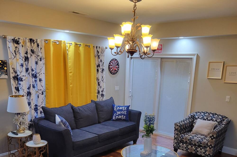 Photo of Livingroom in Waterbury