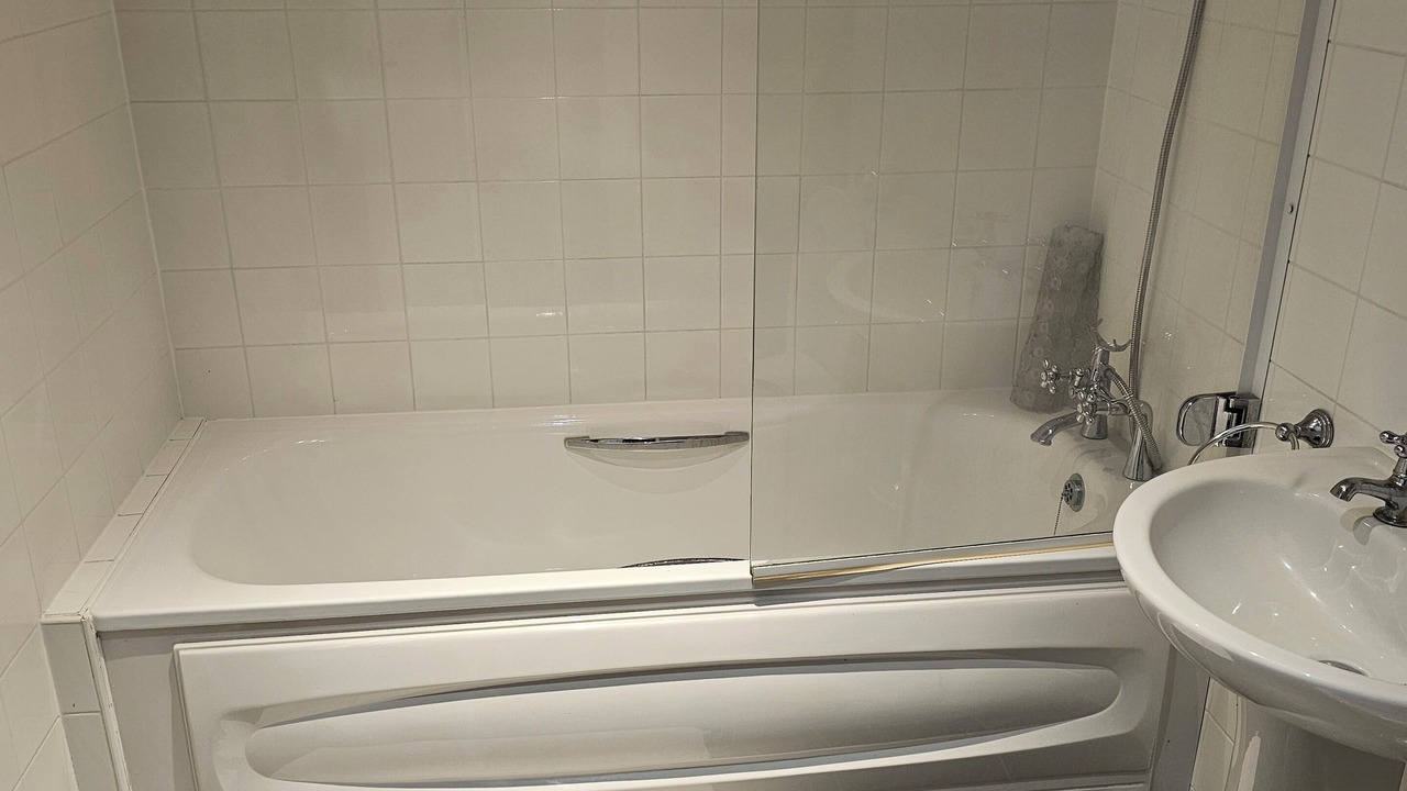 Photo of Bathroom in Collingbourne Kingston