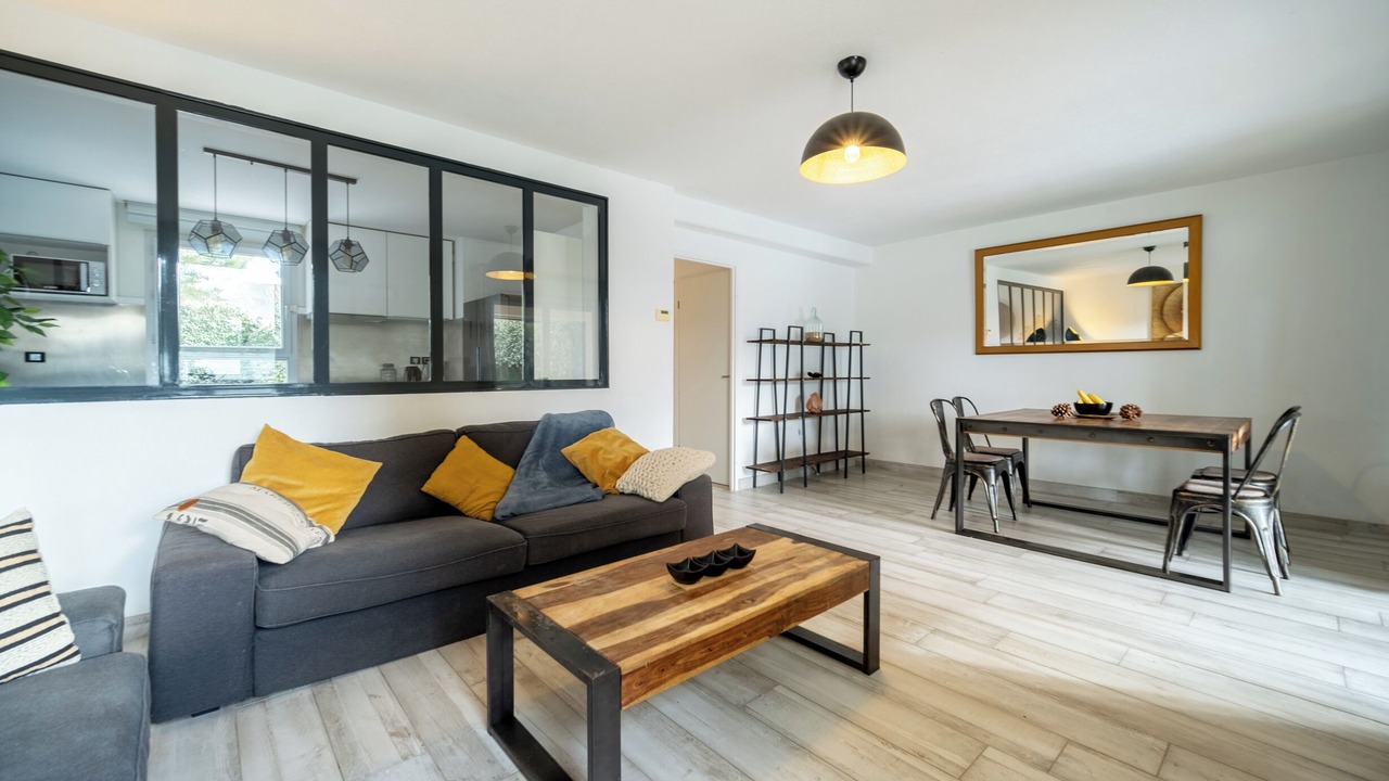 Photo of Livingroom in Saint-Simon