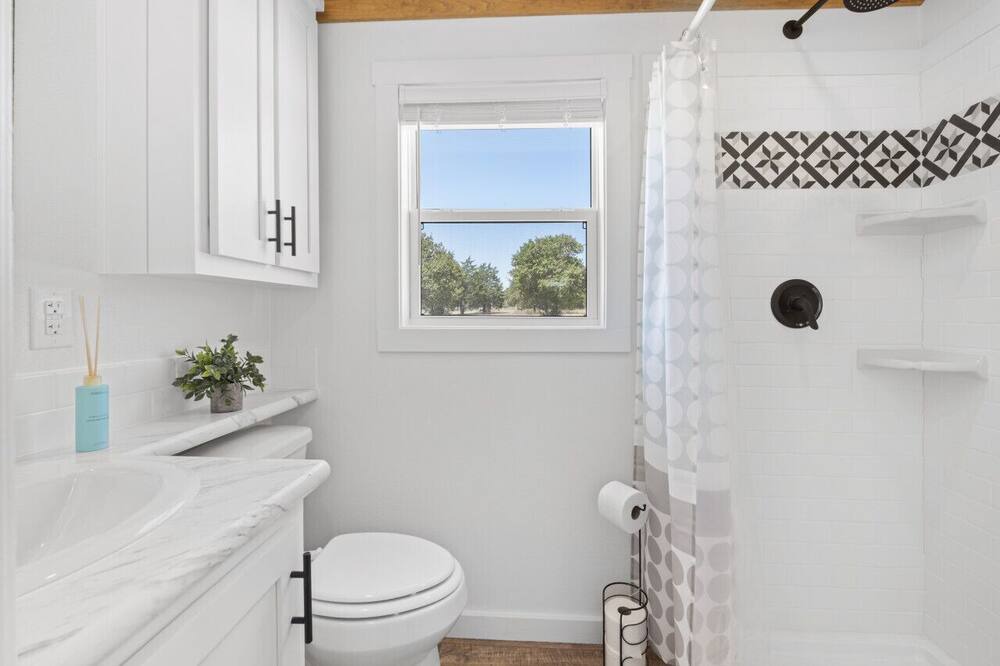 Photo of Bathroom in Smithville
