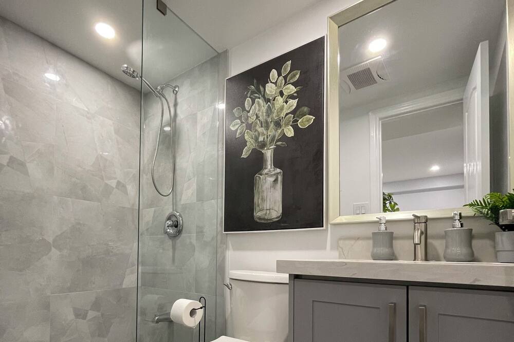 Photo of Bathroom in Milton