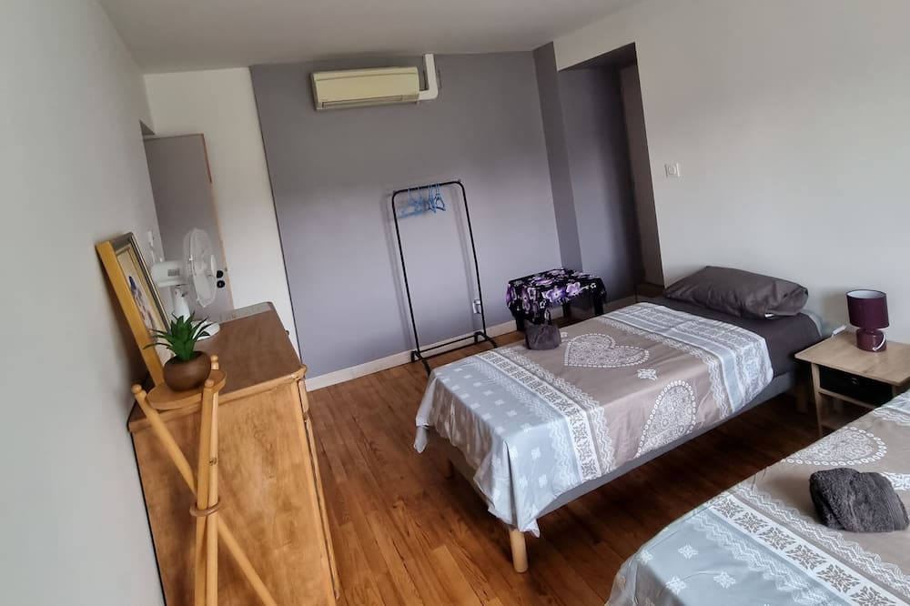 Photo of Bedroom in Villefontaine