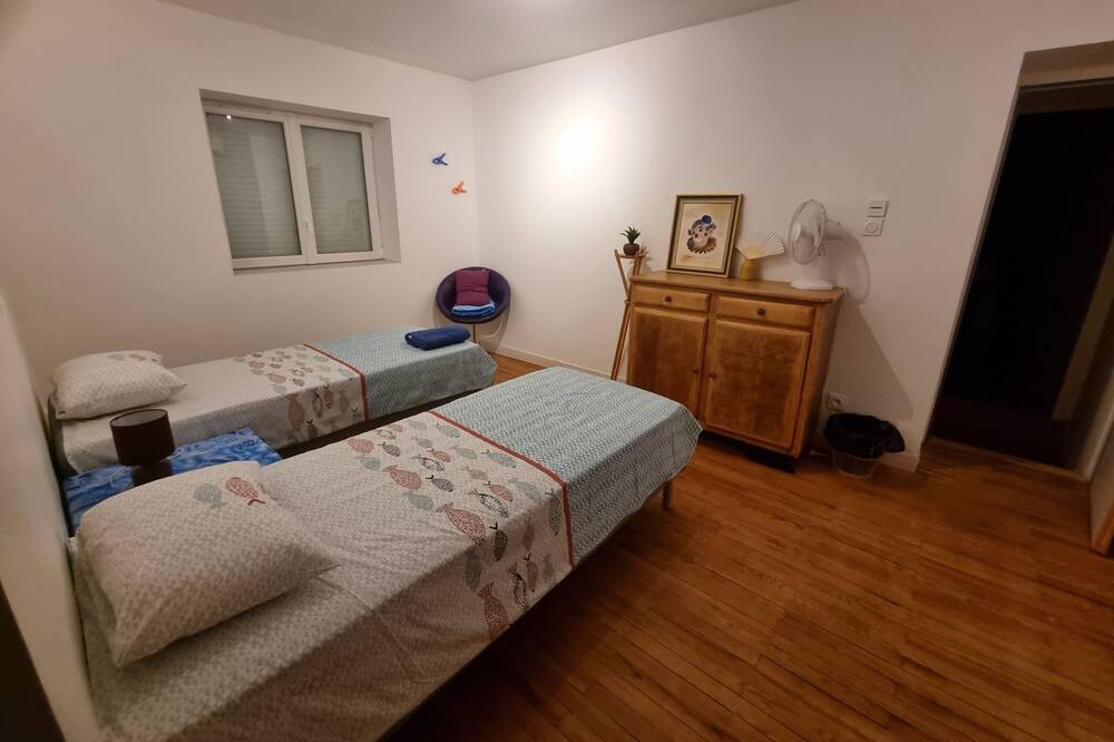 Photo of Bedroom in Villefontaine