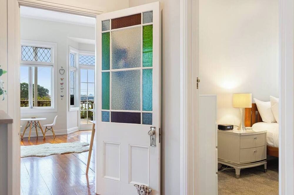 Photo of Others in Parnell