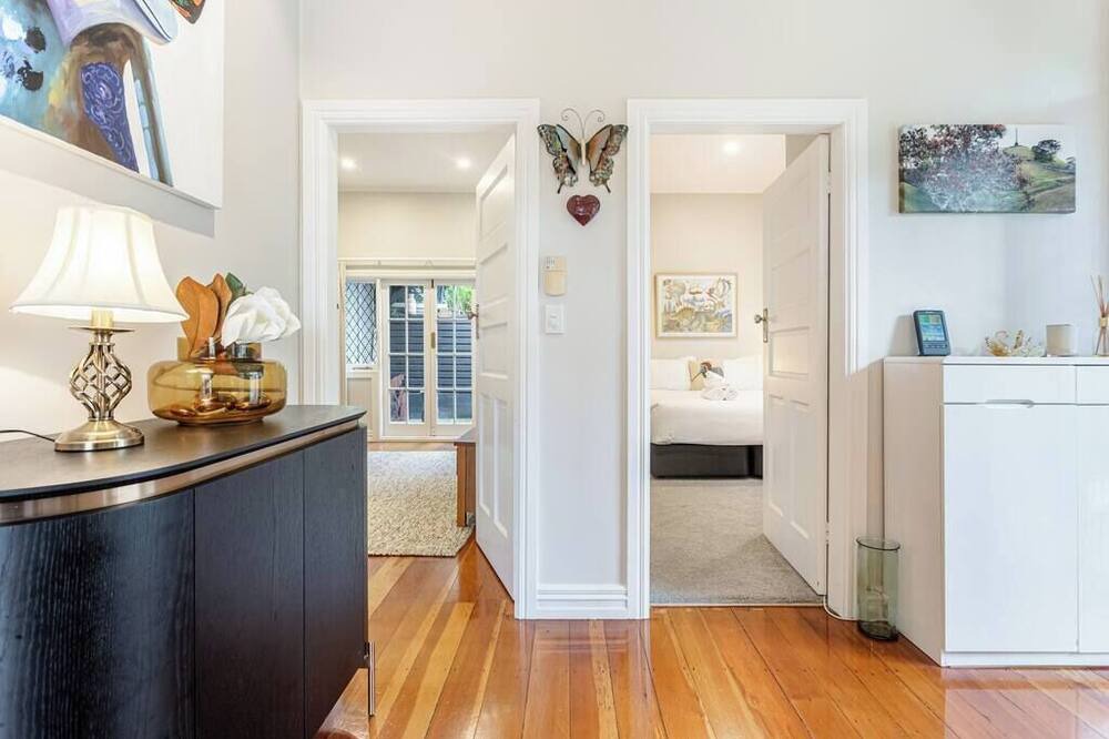 Photo of Others in Parnell