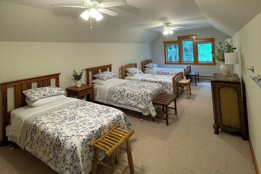 Photo of Bedroom in Three Rivers
