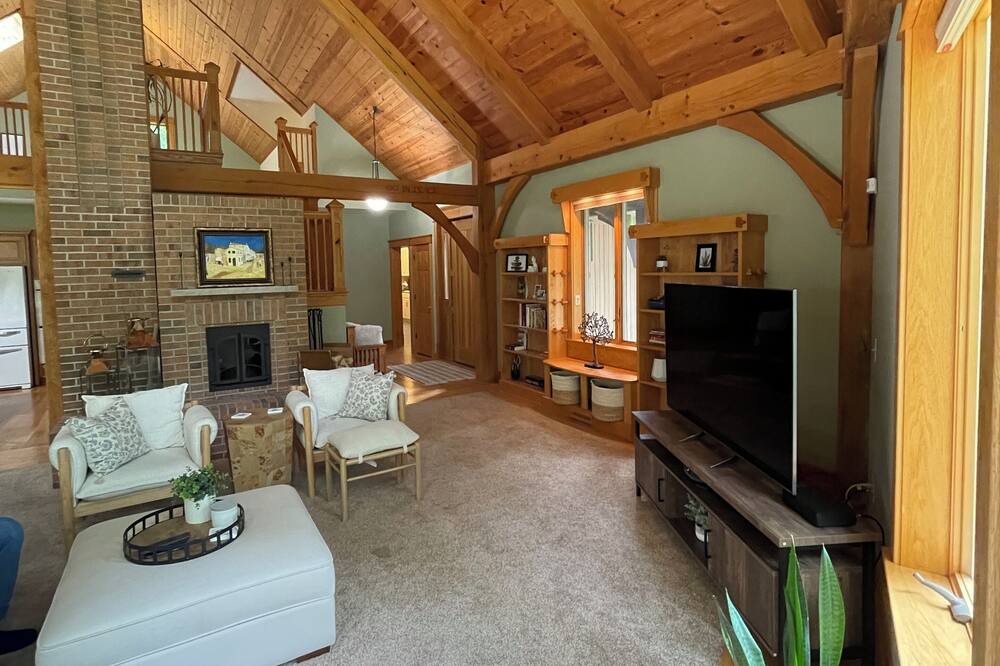 Photo of Livingroom in Three Rivers