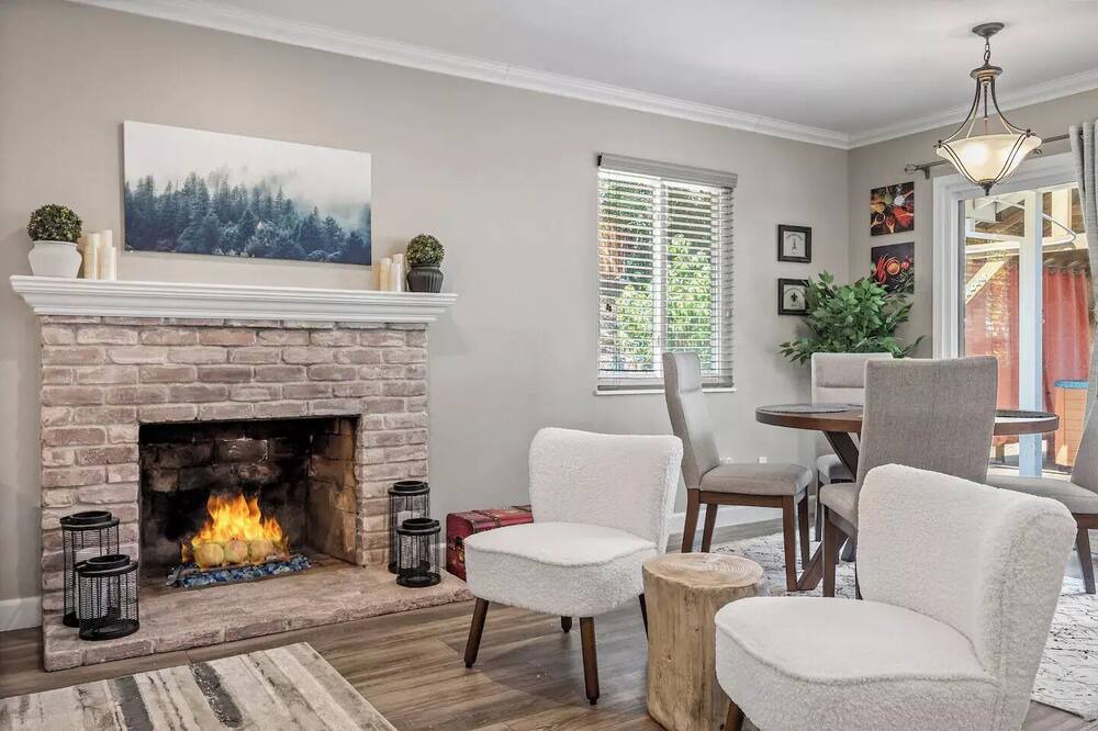Photo of Livingroom in Fair Oaks