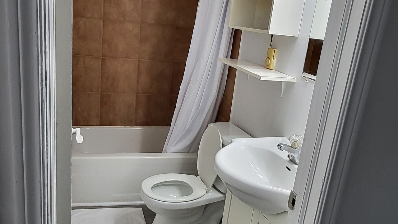 Photo of Bathroom in Rama