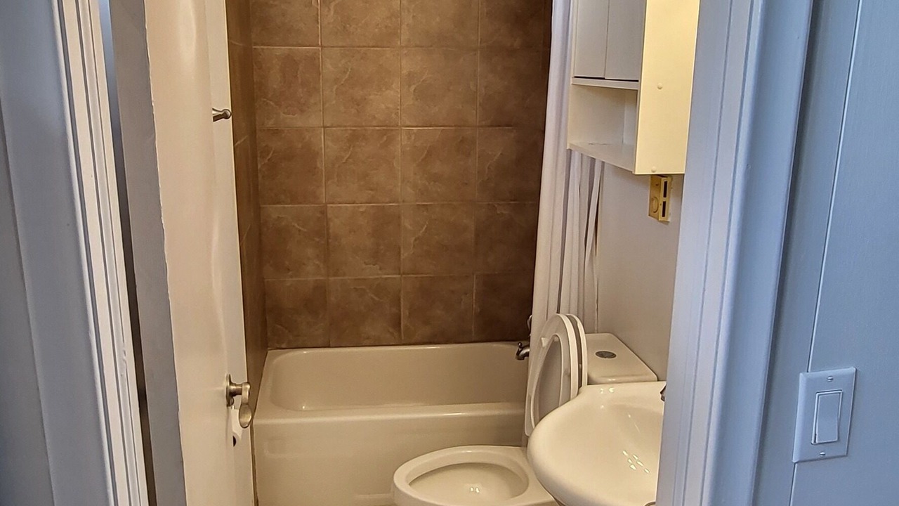 Photo of Bathroom in Rama