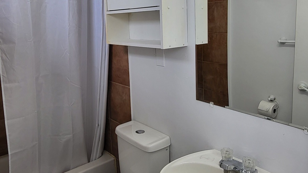 Photo of Bathroom in Rama
