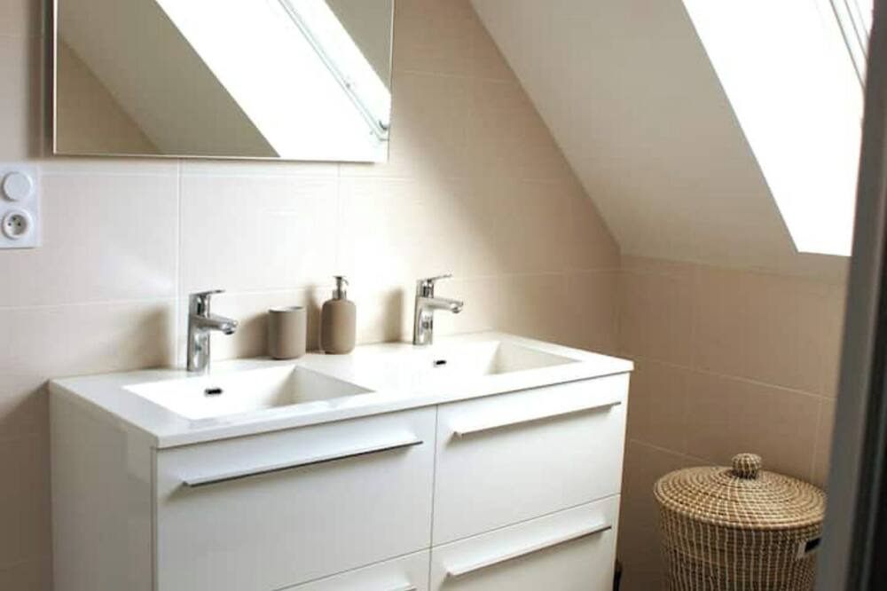 Photo of Bathroom in Muzillac