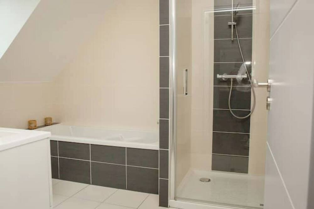Photo of Bathroom in Muzillac
