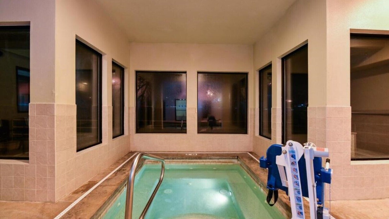 Photo of Outdoor in Gladstone