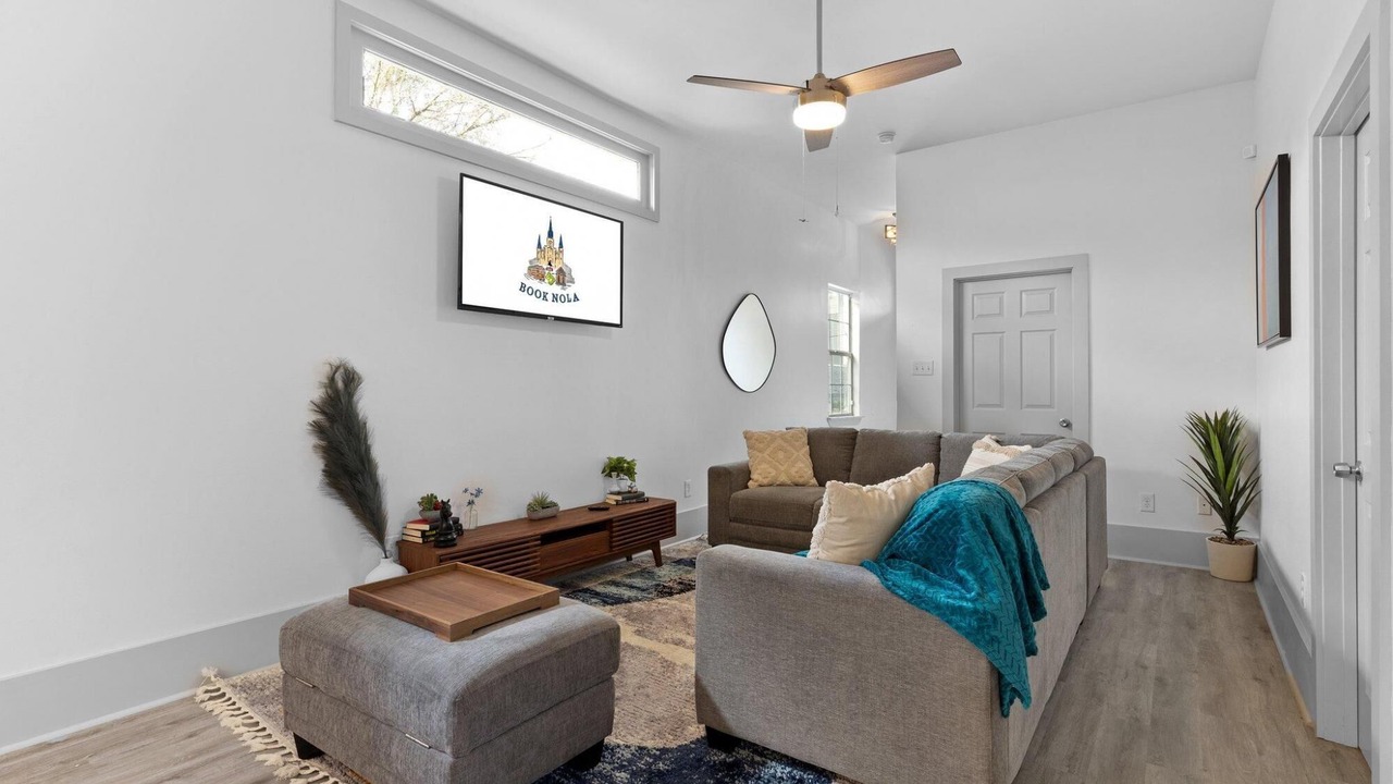 Photo of Others in Tulane - Gravier