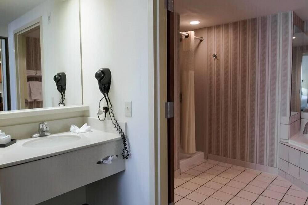 Photo of Bathroom in Midwest City