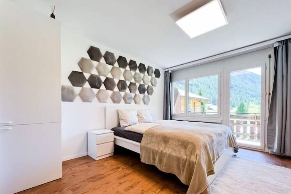 Photo of Bedroom in Taesch