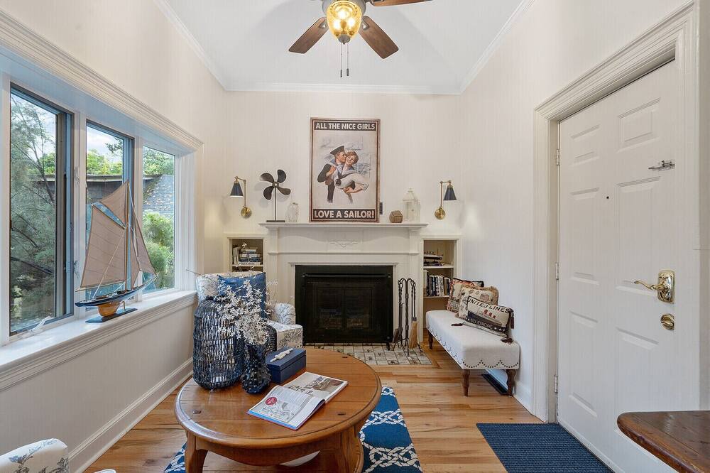 Photo of Livingroom in Downtown Syracuse